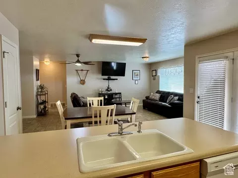 Kitchen - 445 Topaz Blvd #10, Delta, UT 84624 photo 5 of 5