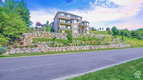 1596 E Millbrook Way S, Bountiful, UT 84010