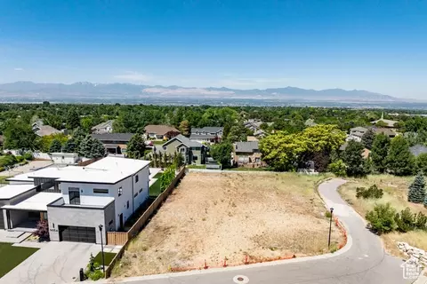 9942 S Altamont Dr E, Sandy, UT 84092 photo 12