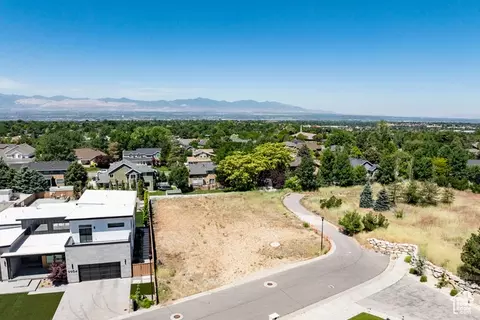 9942 S Altamont Dr E, Sandy, UT 84092 photo 8