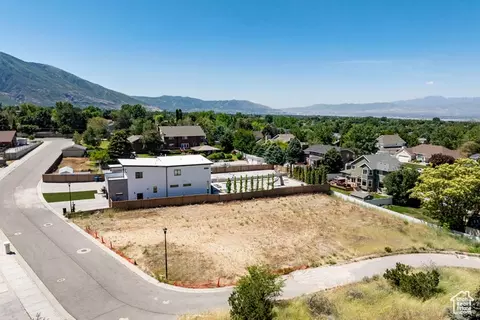 9942 S Altamont Dr E, Sandy, UT 84092 photo 13