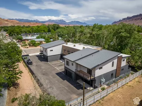 View/Area - 214 S 200 E #1, Moab, UT 84532 photo 2 of 2