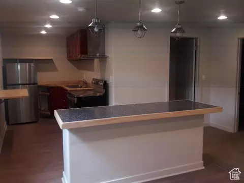 Kitchen - 1584 E Petunia Way, Sandy, UT 84092 photo 5 of 5