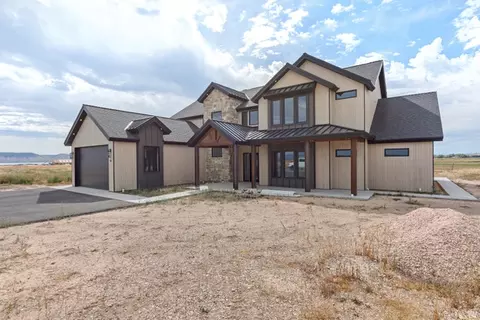 81 N Side Ct #2, Saint Charles, ID 83272