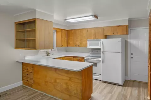 Kitchen - 9203 S 220 E, Sandy, UT 84070 photo 1 of 3
