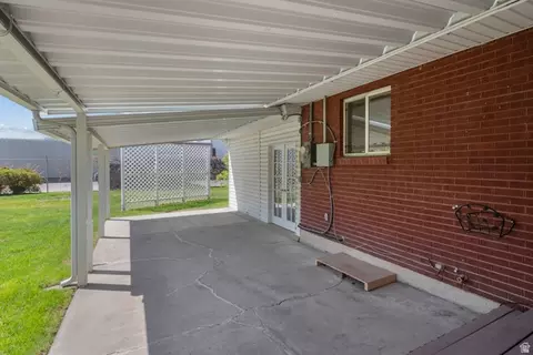 Exterior - 9203 S 220 E, Sandy, UT 84070 photo 4 of 6