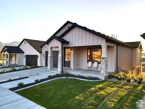 Exterior - 683 N Heritage St, Mapleton, UT 84664 photo 2 of 5