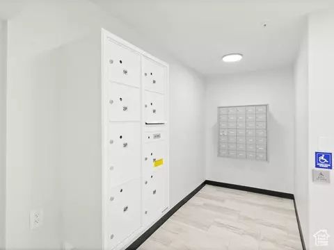 Entry Way - 404 E 5600 S, Murray, UT 84107 photo 2 of 2