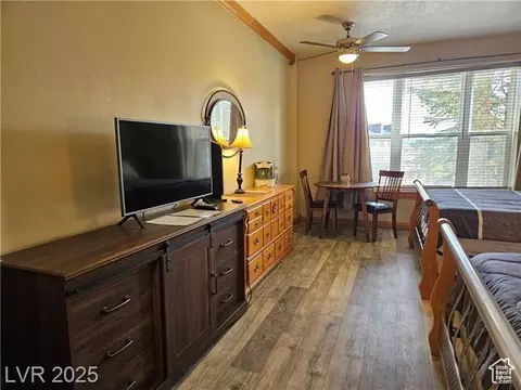 Bedroom - 223 Hunter Ridge Rd #E121, Brian Head, UT 84719 photo 4 of 9
