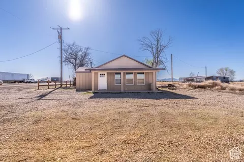 Exterior - 4340 W 5000 N, Delta, UT 84624 photo 1 of 4