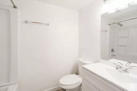 Bath - 4340 W 5000 N, Delta, UT 84624 photo 2 of 4
