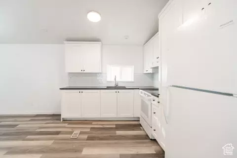 Kitchen - 4340 W 5000 N, Delta, UT 84624 photo 4 of 5