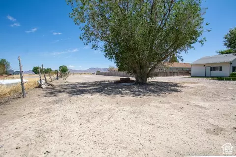 Exterior - 145 E Ctr, Lynndyl, UT 84640 photo 4 of 11