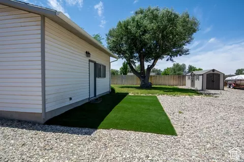 Exterior - 145 E Ctr, Lynndyl, UT 84640 photo 2 of 11