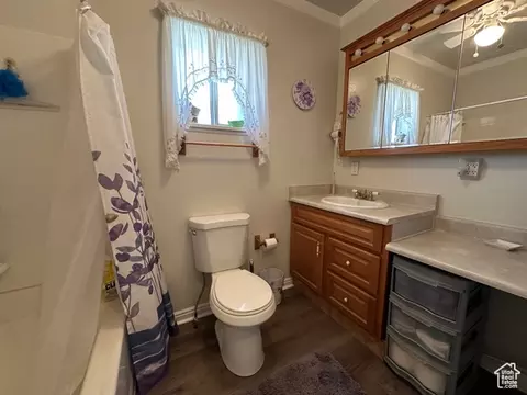 Bath - 145 E Ctr, Lynndyl, UT 84640 photo 1 of 2