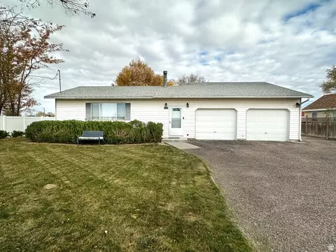 145 E Ctr, Lynndyl, UT 84640