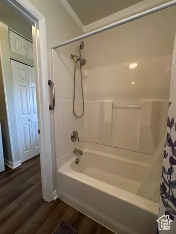 Bath - 145 E Ctr, Lynndyl, UT 84640 photo 2 of 2