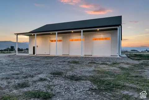 Exterior - 1952 N Sr 118, Monroe, UT 84754 photo 9 of 27