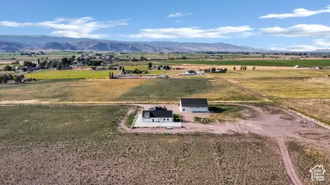 View/Area - 1952 N Sr 118, Monroe, UT 84754 photo 2 of 2