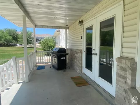 Exterior - 190 E 600 N, Ferron, UT 84523 photo 5 of 20