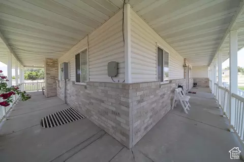 Exterior - 190 E 600 N, Ferron, UT 84523 photo 6 of 20