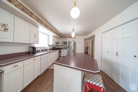 Kitchen - 190 E 600 N, Ferron, UT 84523 photo 1 of 3
