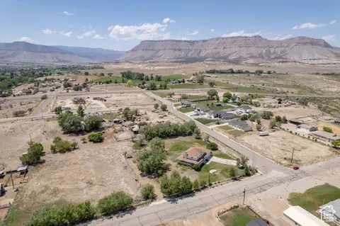 View/Area - 190 E 600 N, Ferron, UT 84523 photo 5 of 5