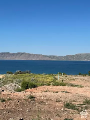 445 W Moonlight Dr #76, Garden City, UT 84028
