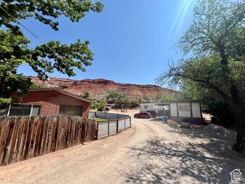 221 E 200 N, Moab, UT 84532
