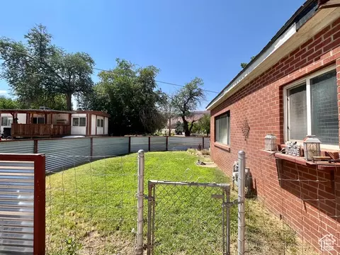 Exterior - 221 E 200 N, Moab, UT 84532 photo 11 of 18