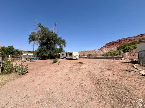 Exterior - 221 E 200 N, Moab, UT 84532 photo 5 of 18