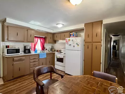 Kitchen - 221 E 200 N, Moab, UT 84532 photo 5 of 6