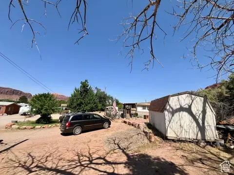 Exterior - 221 E 200 N, Moab, UT 84532 photo 4 of 18