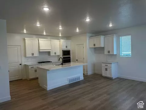 Kitchen - 22 S Starlight Ln, Mapleton, UT 84664 photo 1 of 3