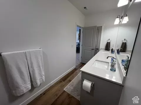 Bath - 2342 E 830 S #26, Spanish Fork, UT 84660 photo 2 of 3
