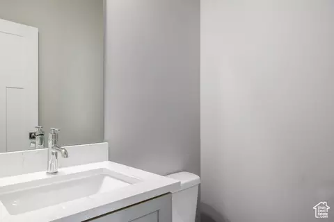 Bath - 1072 S 2760 E, Spanish Fork, UT 84660 photo 1 of 3