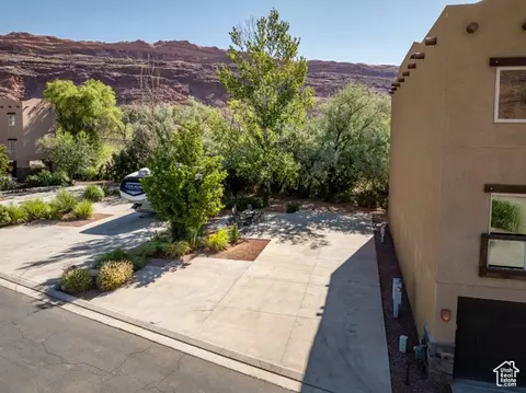 1261 N Main Rubicon Unit M-19 Trl, Moab, UT 84532 photo 3