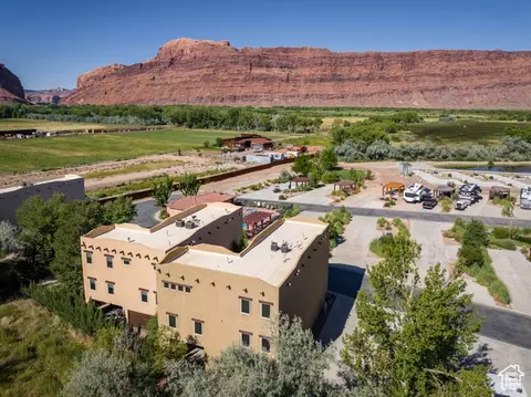 1261 N Main Rubicon Unit M-19 Trl, Moab, UT 84532 photo 5