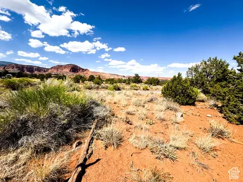Undisclosed, Torrey, UT 84775 photo 3