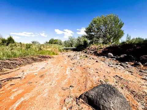 Undisclosed, Torrey, UT 84775 photo 9