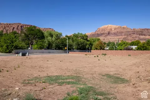 656 W 400 N, Moab, UT 84532 photo 11
