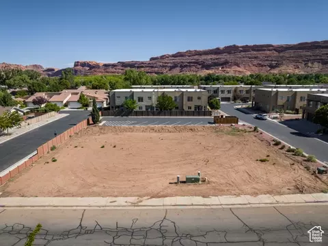656 W 400 N, Moab, UT 84532 photo 4