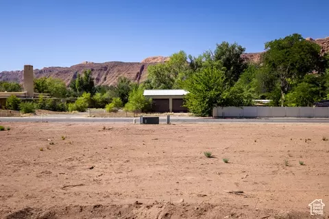 656 W 400 N, Moab, UT 84532 photo 12