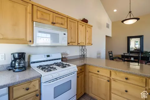 Kitchen - 3686 S Spanish Valley Dr #N-2, Moab, UT 84532 photo 3 of 3