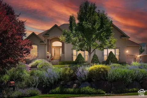 135 W Cove Dr, Elk Ridge, UT 84651