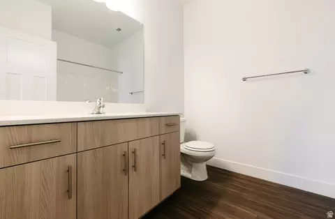 Bath - 4655 S 720 W #I304, Mapleton, UT 84664 photo 1 of 1