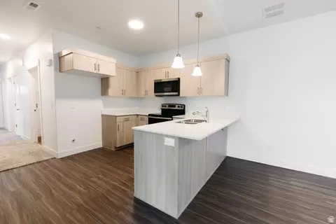 Kitchen - 4655 S 720 W #I304, Mapleton, UT 84664 photo 2 of 3