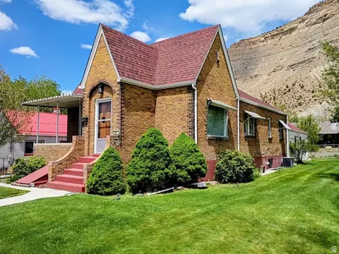 57 C St, Helper, UT 84526