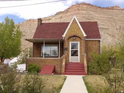 57 C St, Helper, UT 84526