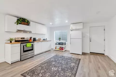 Kitchen - 395 E Mt Ellen St, Eagle Mountain, UT 84005 photo 4 of 4